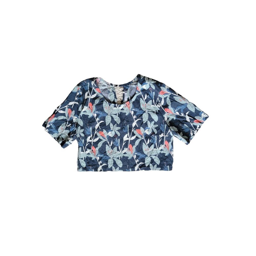 Amanda Laird Cherry Blue Floral Cropped‎ Boxy Top Size 36 = US M 10